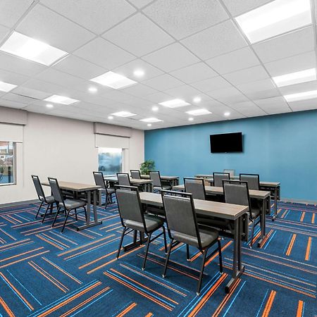 Hampton Inn & Suites Charlotte-Airport Экстерьер фото