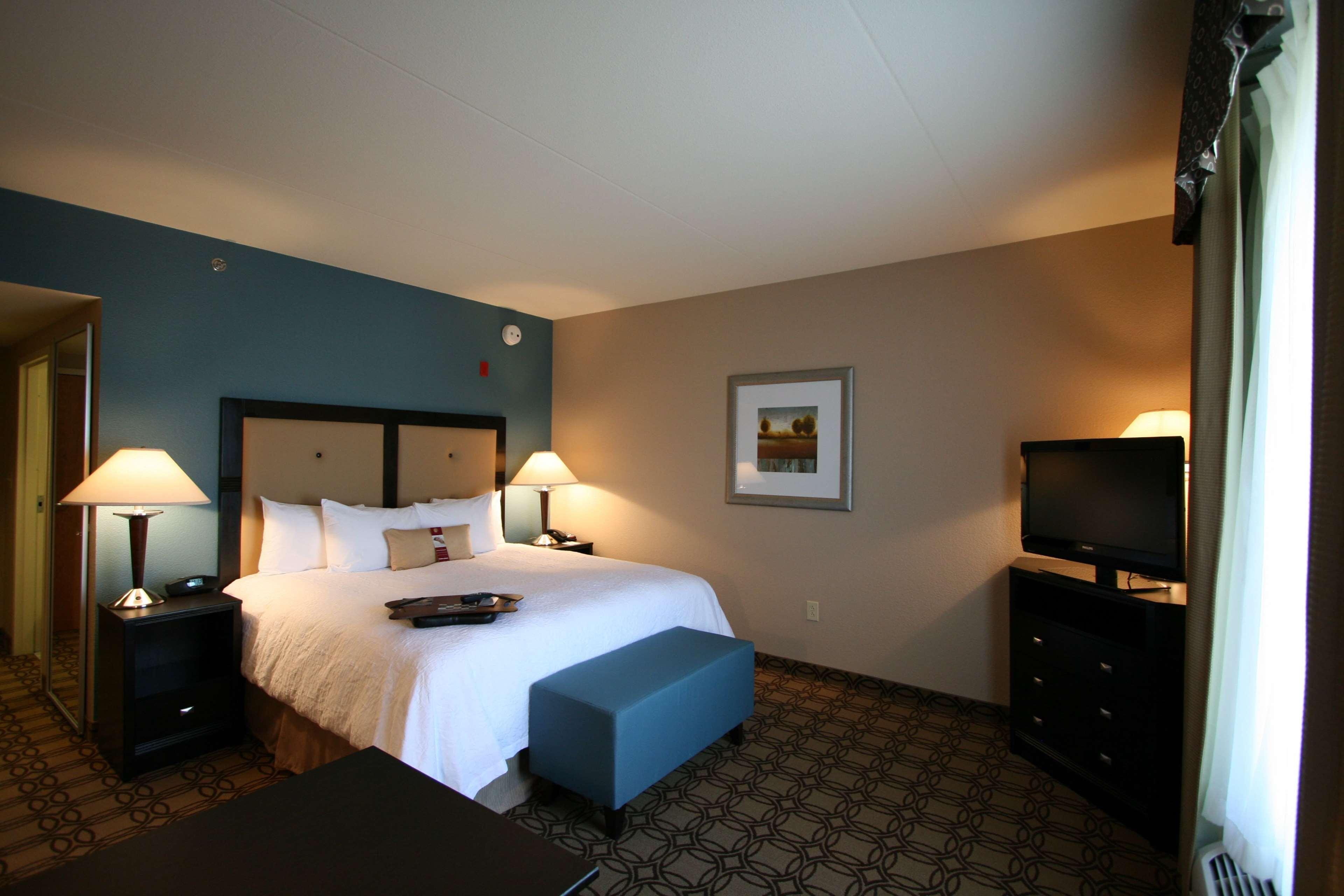 Hampton Inn & Suites Charlotte-Airport Экстерьер фото