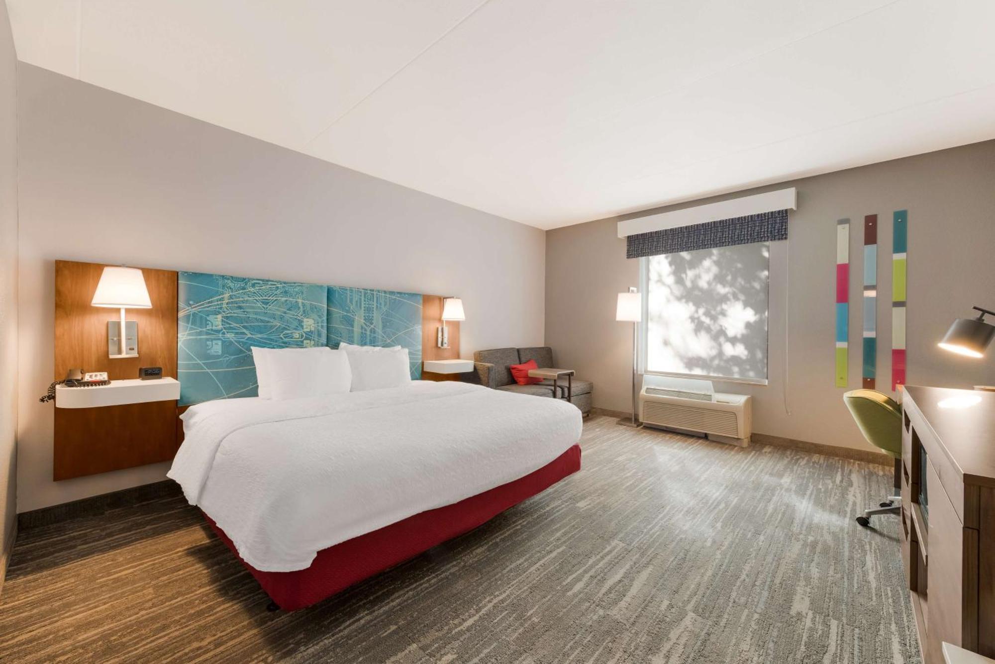 Hampton Inn & Suites Charlotte-Airport Экстерьер фото