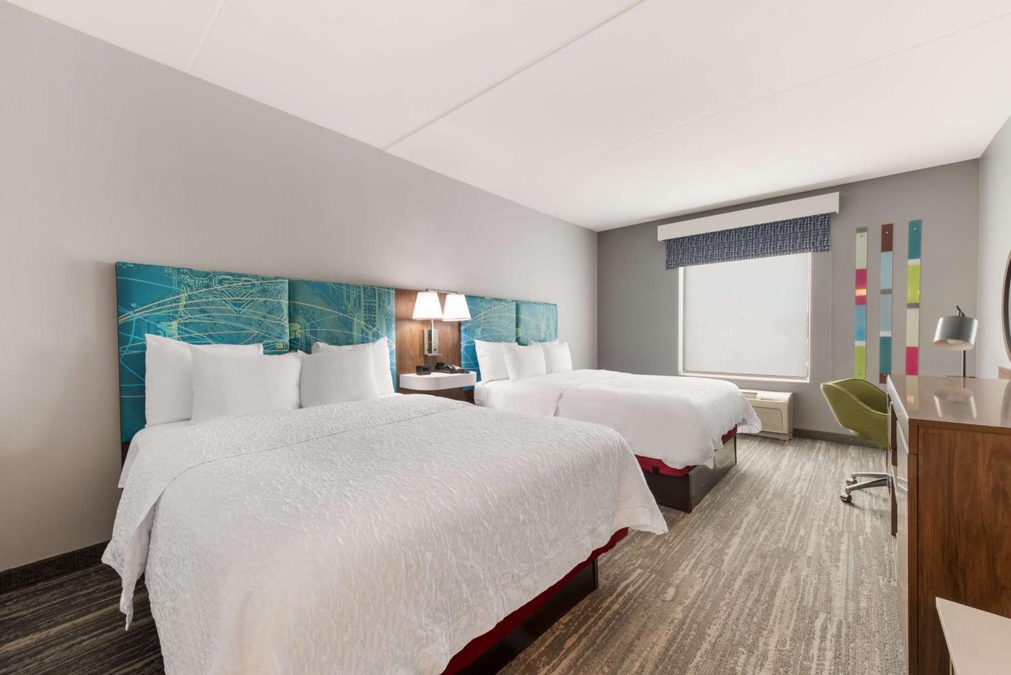 Hampton Inn & Suites Charlotte-Airport Экстерьер фото