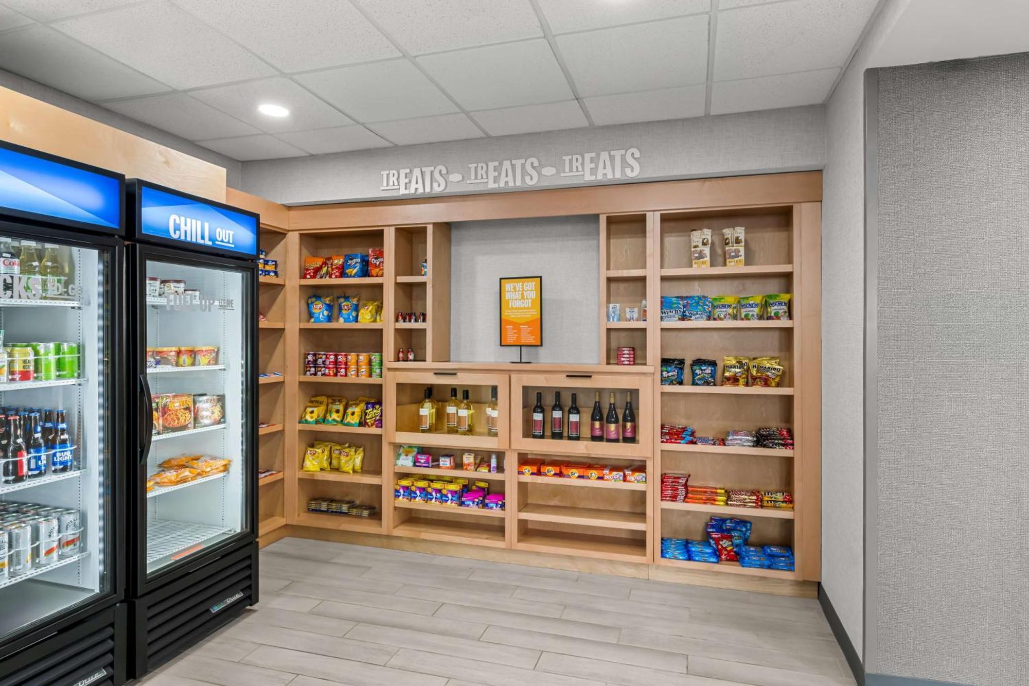 Hampton Inn & Suites Charlotte-Airport Экстерьер фото